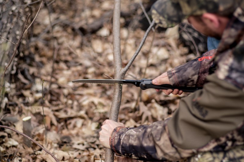 Browning Speed Load Saw Knife.jpg